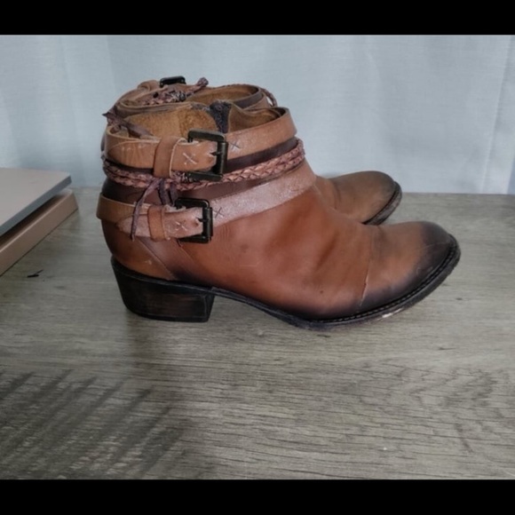 Freebird by Steven Tan Leather Booties with Braided Detail - Picture 7 of 8